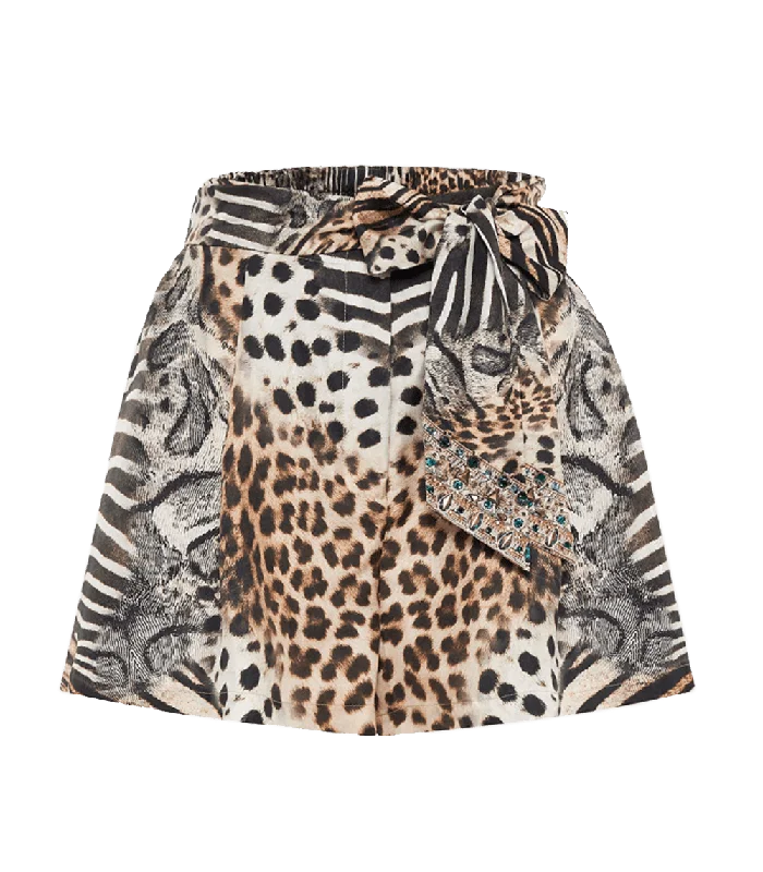 Elegant Fashion For Women For The Love Of Leo Belted Tuck Front Shorts