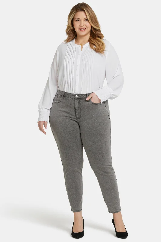 Stella Tapered Ankle Jeans In Plus Size - Palmas